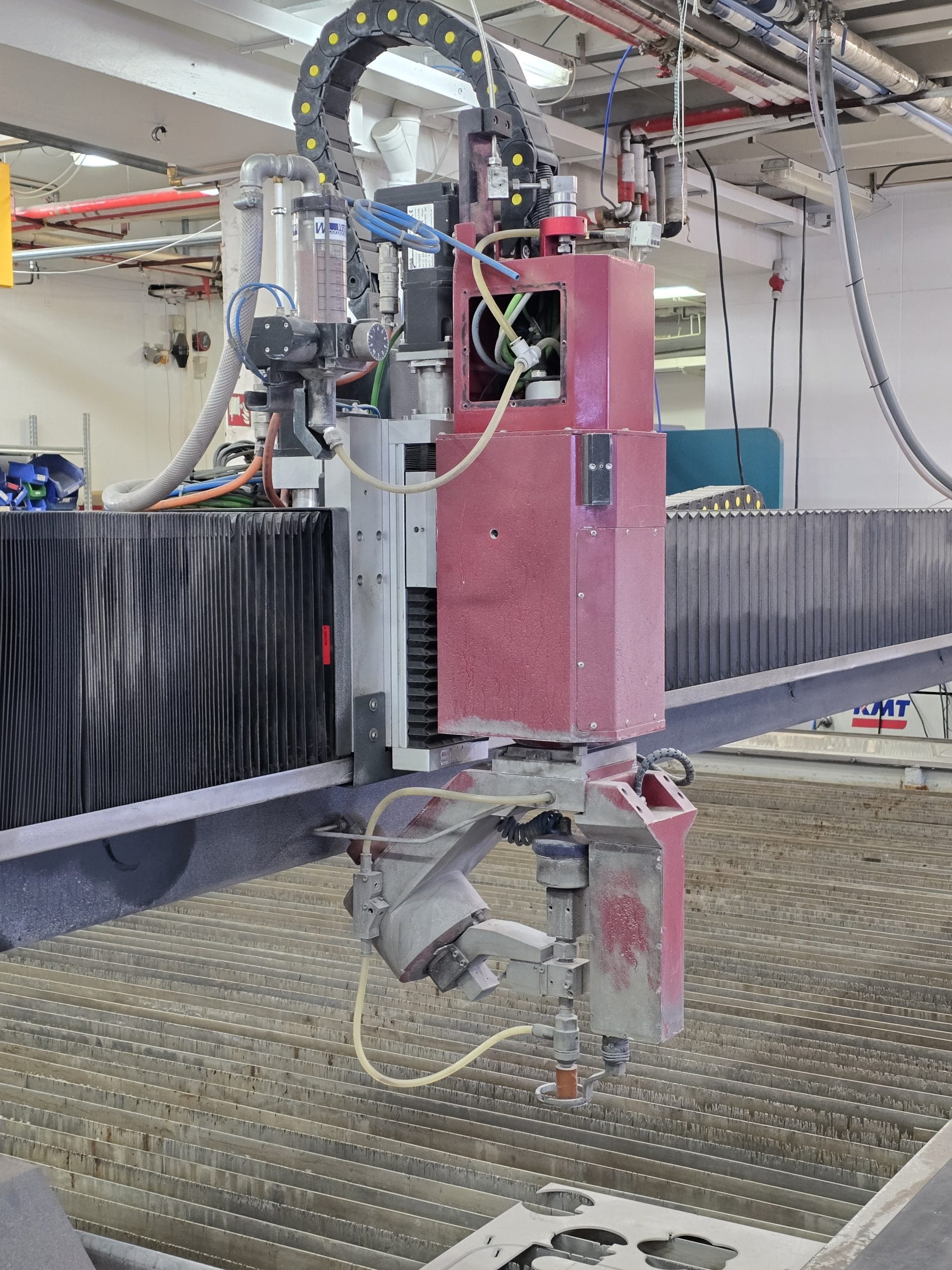 Vatnsskurðarvél notuð CLX 612 / 50 / S - 5 Ára - 4000X2000 Skurðarflötur - 50Hp dæla - Image 6